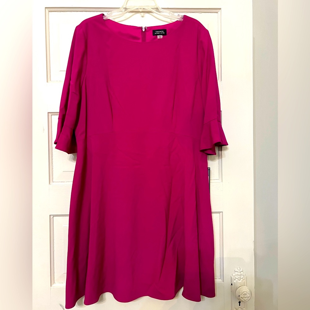 Tahari Magenta Dress Size 18 New with Tags